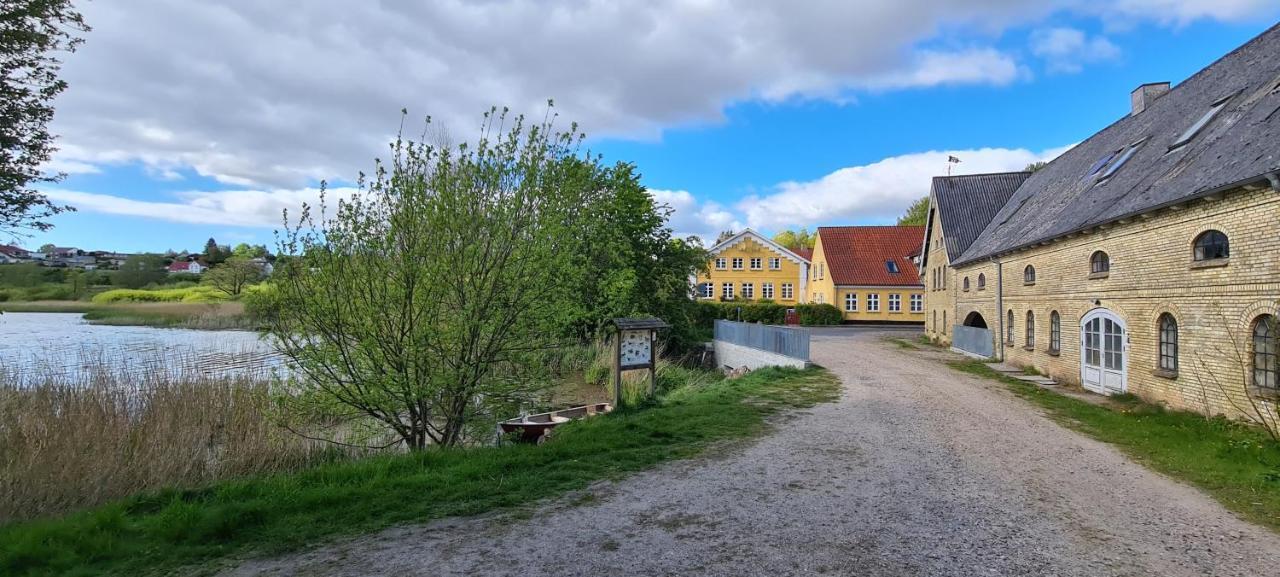 The Old Mill - By The Lake - 2 Bedroom Apartment Kruså Exterior photo